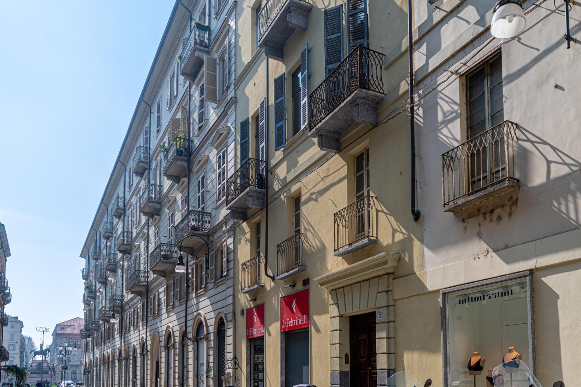 Appartamento La Casa Di Levi, In Centro A Torino Esterno foto